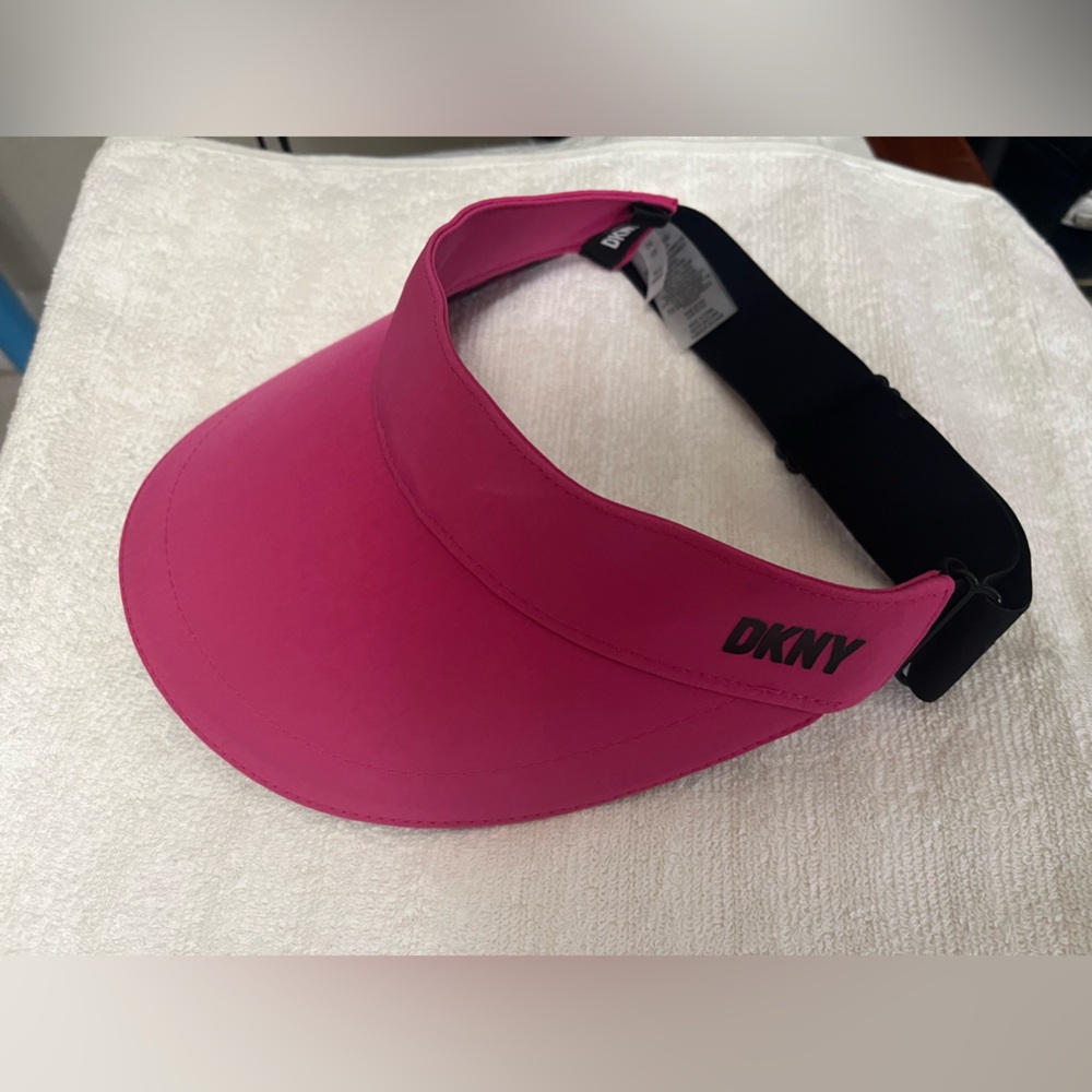 Like new DKNY tennis cap pink with logo